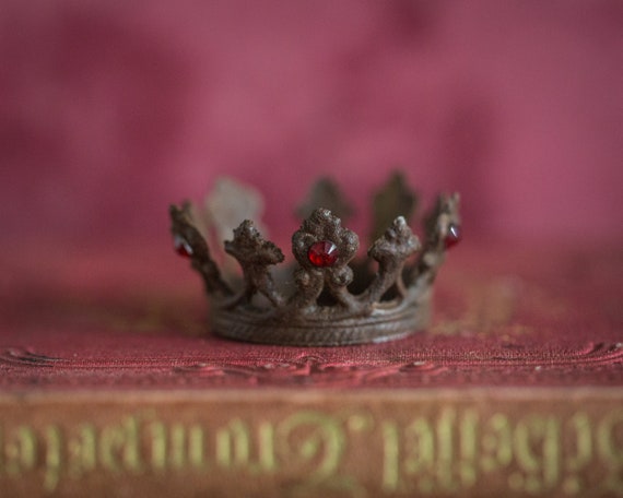Mini Brass Crowns, Vintage Small Crown, Red Rhinestone Crowns, Set of 4 