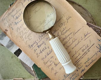 Magnifying Glass, Vintage style with faux bone handle