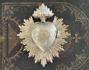 Sacred Heart, Milagro Heart, Silver Heart Box, Catholic Heart, Prayer Box