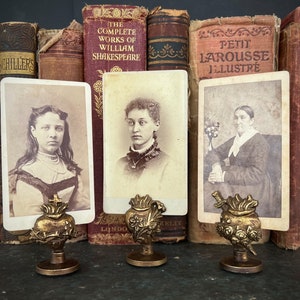 Porta-fotos Sagrado Coração, conjunto de 3. Número de mesa, porta-fotos ou porta-cartões de lugar