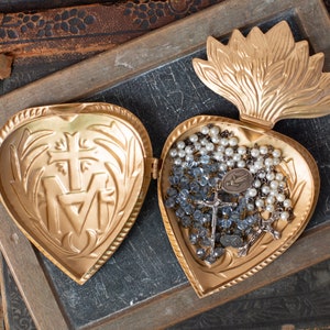 Sacred Heart Rosary Holder, Milagro Heart, Large Gold Heart Sunburst Flame, Catholic Heart, Wall Hanging image 5