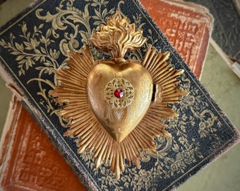 Sacred Heart, Milagro Heart, Antique Gold Heart Ex voto with red rhinestone, Catholic Heart, Prayer Box