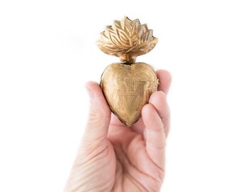 Sacred Hearts, Milagro Heart, First Communion Gift, Gold Heart Box, Catholic Heart, Prayer Box