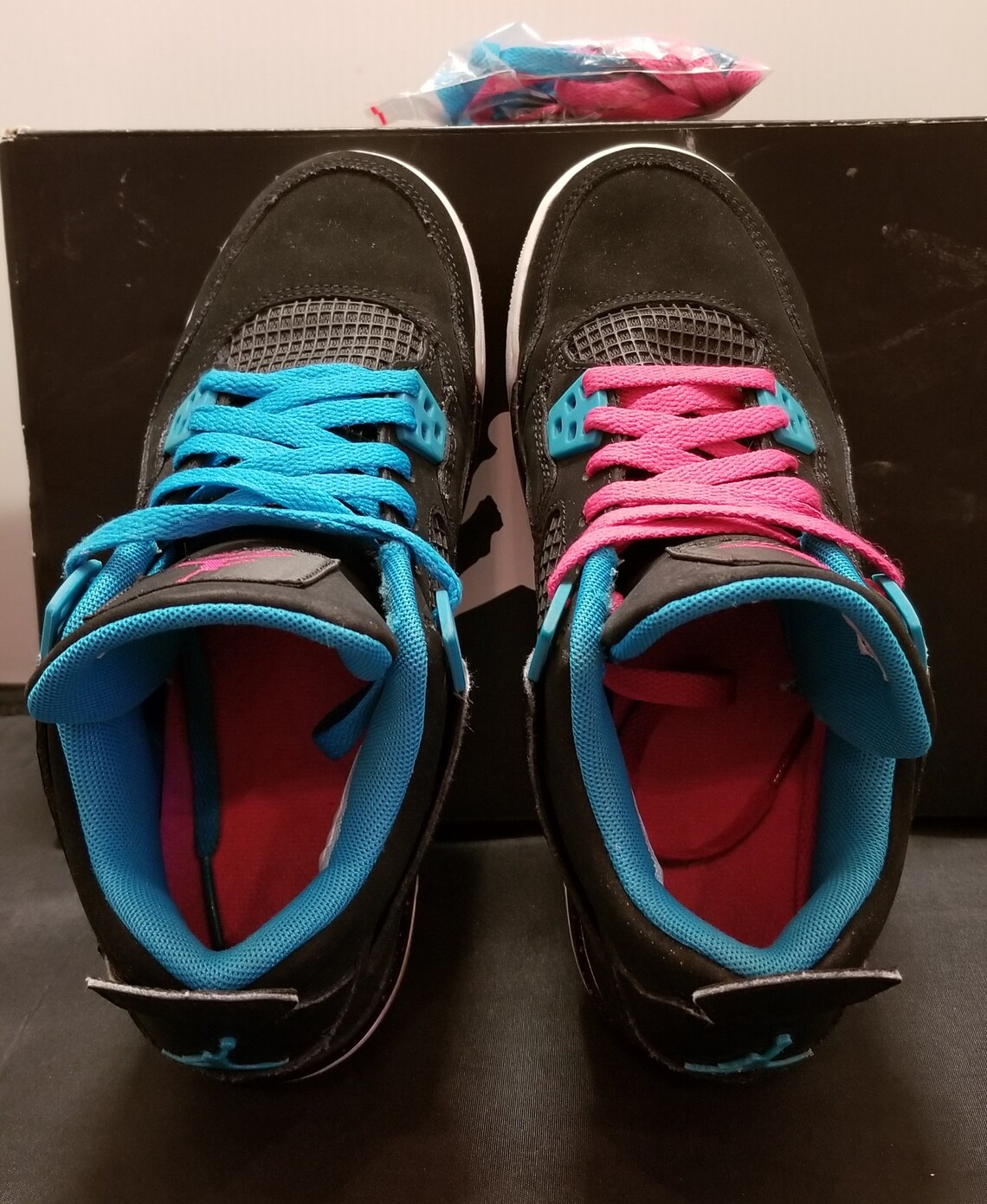 Air Jordan 4 Retro GS Black Vivid Pink 6y Women's 7.5 | Etsy