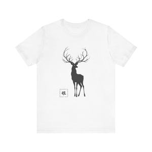 Elegant and soothing deer design T-shirt,Deer T-Shirt,Japanese Kanji,Japanese Characters,Animal T-Shirt,Gift for Dad,WabiSabi,Zen