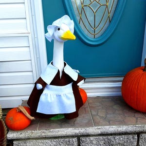 Thanksgiving Pilgrim Goose Outfit: Handmade Felt Dress, Hat & Apron - Fits 23-25&quot; Goose