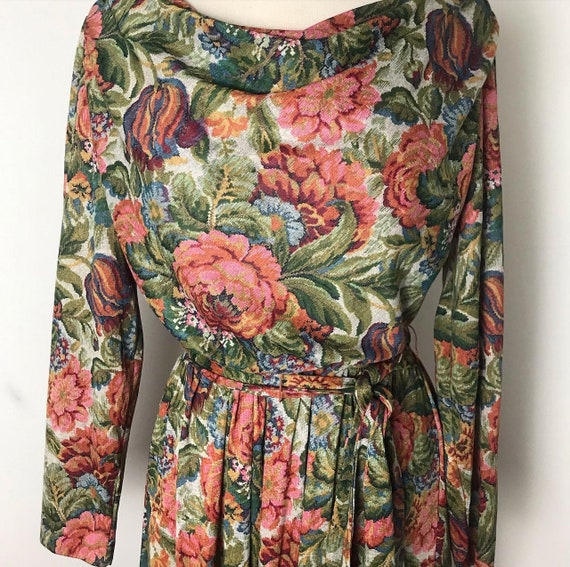 Vintage 70s Tapestry dress - image 3