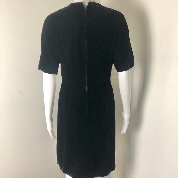 Classic 1960s Black Velvet Party Dress - image 7