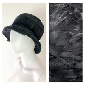 Vintage Art Deco Raven’s Feather Cloche Hat