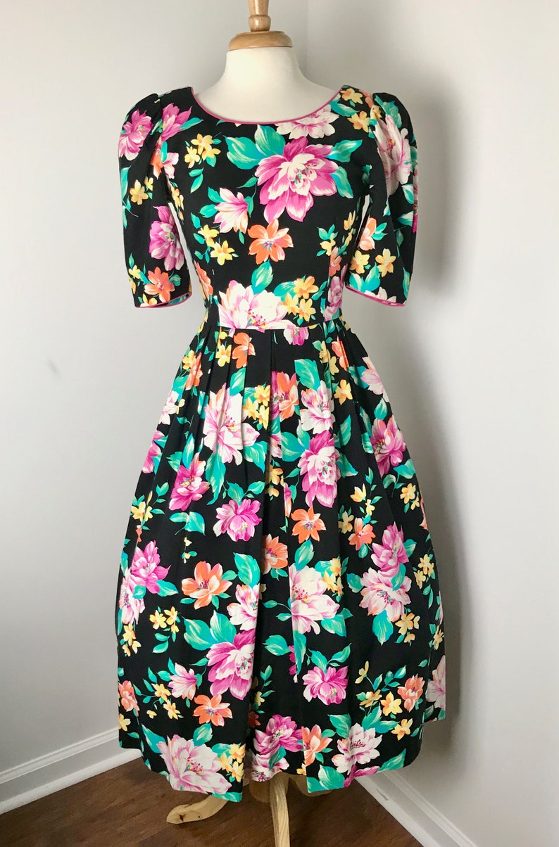 Perfect 80s Lanz Originals Does 1950s Floral Party Dress image 2