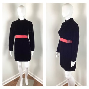 Vintage 1960s Black Velvet Mod Mini Dress - Sz Large
