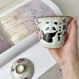 Contemporary Chinese Style Tea Cup - Handmade Ceramic Teaware，Unique Gift for Collectors，Gift for Tea Lovers