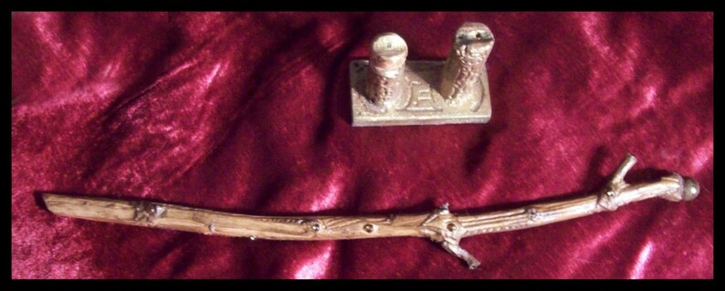 Wand of Deliux with Stand