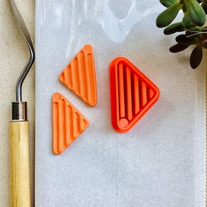 Vintage Art Deco Triangle Earring Cutter Set with Mirror Pattern | 1.2&quot; (30mm) | Polymer Clay Tool | Clay Embosser | Clay Jewelry Tools