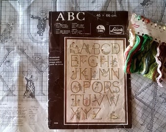 KIT/ Kate Greenaway Alphabet Sampler