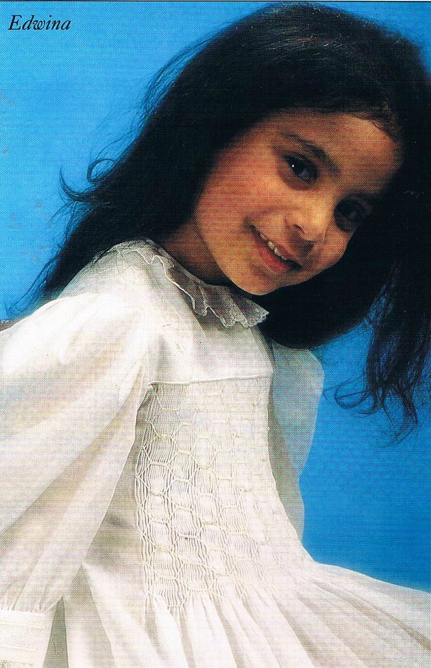 趣味・スポーツ・実用 Australian Smocking and Embroidery No22 Issue No. 22 Australian Smocking and Embroidery Magazine RARE