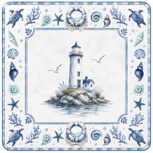 Puede incluir: Ilustraci&oacute;n en acuarela de un faro en una isla rocosa, con gaviotas volando. El borde presenta elementos n&aacute;uticos como conchas marinas, estrellas de mar, tortugas y salvavidas en tonos azules y blancos.
