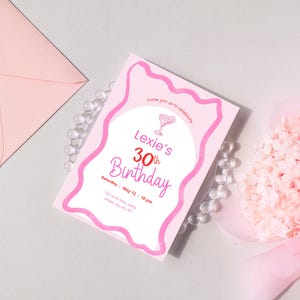 Convite de aniversário rosa divertido