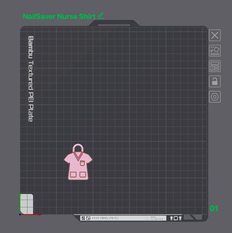 Może przedstawiać: Cyfrowy interfejs przedstawiający płytę Bambu Textured PEI z wzorem siatki i ikoną r&oacute;żowej koszuli pielęgniarskiej. Tekst NailSaver Nurse Shirt jest widoczny u g&oacute;ry, wraz z dodatkowymi ikonami i etykietami dla materiał&oacute;w PLA, ABS i PETG.