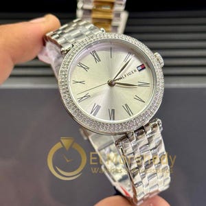 Relógio vintage Tommy Hilfiger dourado feminino/feminino, designer retrô - novo com etiquetas - original