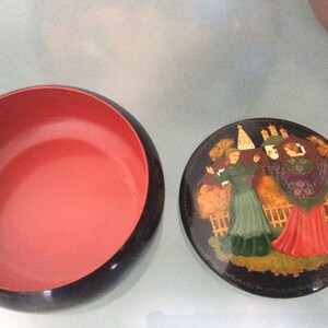 Russian Folk Trinkets Box Handmade Hand painted vintage metal image 2