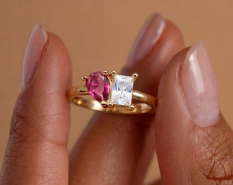 Two Birthstone Ring, Toi et Moi Gemstone Ring, Emerald & Pear Cut Ring, Custom Ring for Couples, Christmas Gift for Her, Wedding Gift