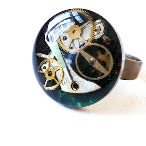 Green clockwork ring, Steampunk ring, clockwork jewellery, adjustable ring, watch gear jewellery, cogs and gears, steampunk jewelry