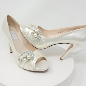 Ivory Wedding Shoes Crystal and Pearl Design Ivory Bridal Shoes 100 Colors Ivory Wedding Heels Ivory Bridal Heels Ivory Satin Platform Heels