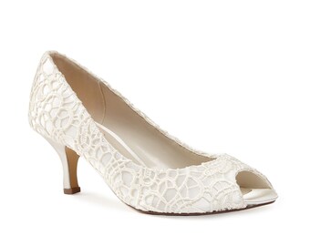 lace court heels