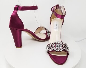 burgundy heels wedding