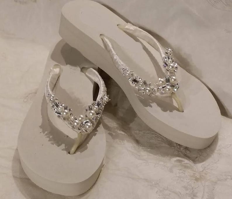 Sparkling Low Ivory Bridal Flip Flops White Flip Flops with Pearls and Rhinestones Bridal Flip Flops Beach Wedding Sandals Bridal Sandals