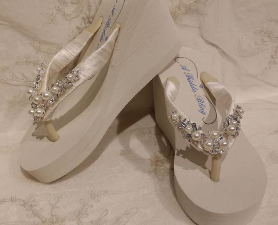 ivory flip flops for wedding
