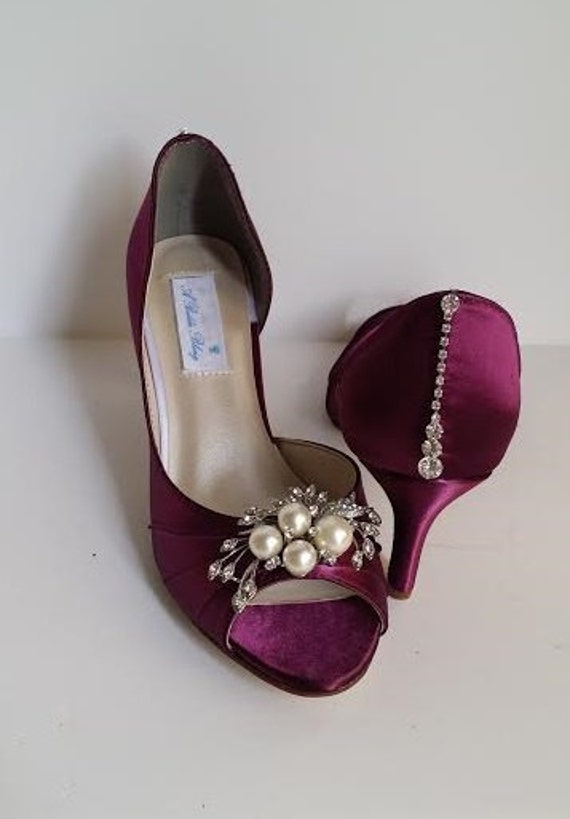 burgundy wedding shoes for bride