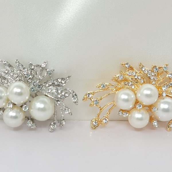 Bridal Pearl and Crystal Brooch Pearl and Crystal Pin, Crystal Brooch Wedding Bouquet Brooch, Pearl Wedding Brooch Gold Brooch Silver Brooch