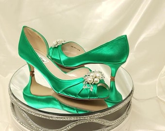 Emerald Green Wedding Shoes with Crystal and Pearl Cascade Design Emerald Green Bridal Shoes OVER 100 COLORS Emerald Green Heels Green Shoes