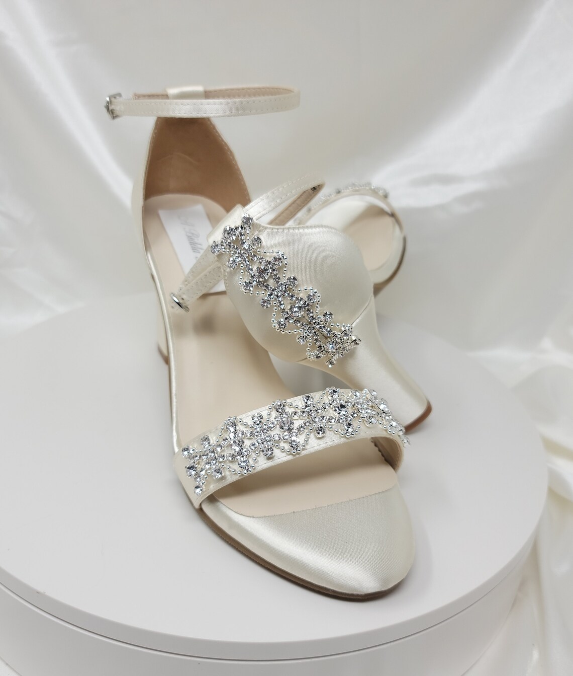 ivory chunky heel shoes