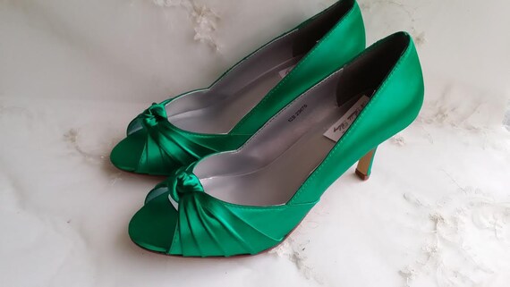 emerald bridal shoes