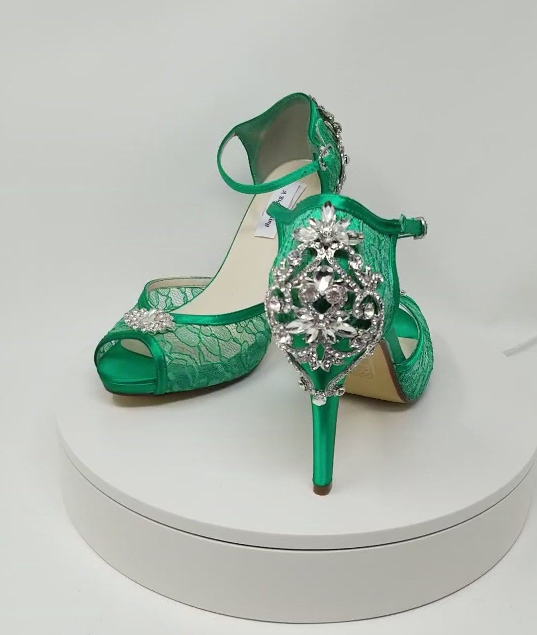 emerald green wedding shoes for bride