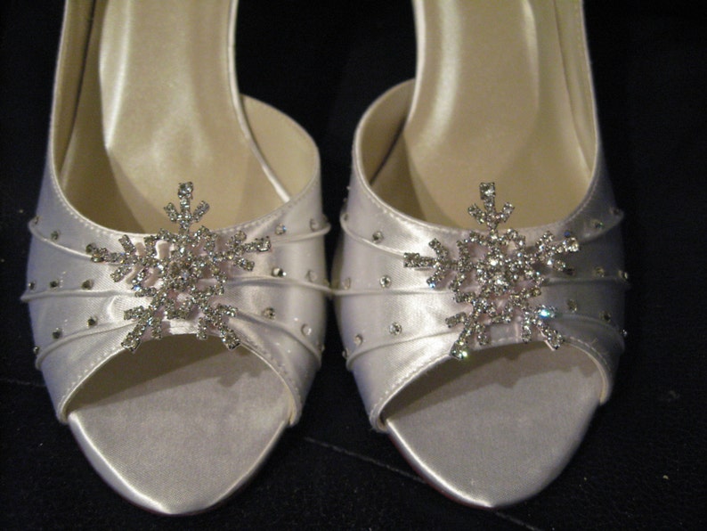 Winter Wedding Bridal Shoes With Crystal Snowflake Wedding Etsy