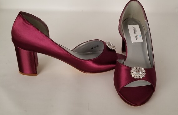 block heel burgundy shoes