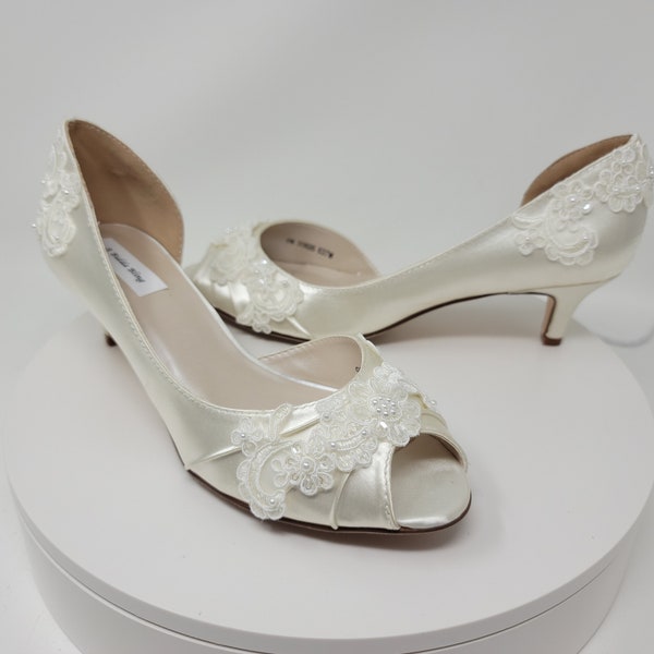 Ivory Wedding Shoes with Lace Design Ivory Bridal Shoes Ivory Kitten Heels Additional 100 COLOR CHOICES Lace Bridal Shoes Lace Wedding Shoes