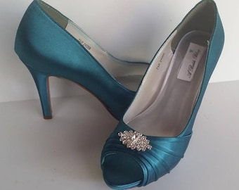 Oasis Wedding Shoes Oasis Bridal Shoes with Sparkling Crystal Diamond Design - Over 100 Color Choices to Pick From Dyeable Bridal Shoes