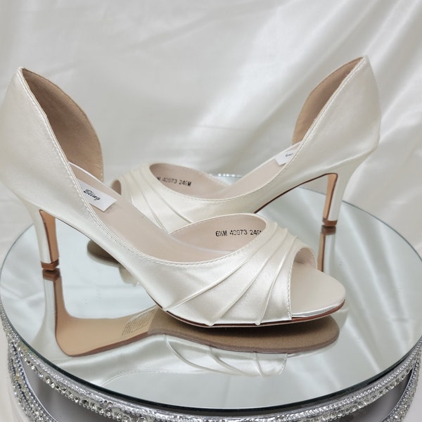 Ivory Bridal Shoes Ivory Wedding Shoes or PICK FROM 100 COLORS Ivory Wedding Heels Ivory Bridal Heels Dyeable Shoes