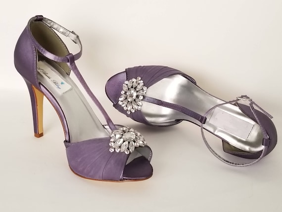 wedding shoes lilac