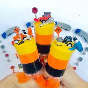 Construction Play Dough Pop – Party Favor for Kids | Construction Sensory Kit | Construction Birthday Favors | Truck Play Dough Party Favors