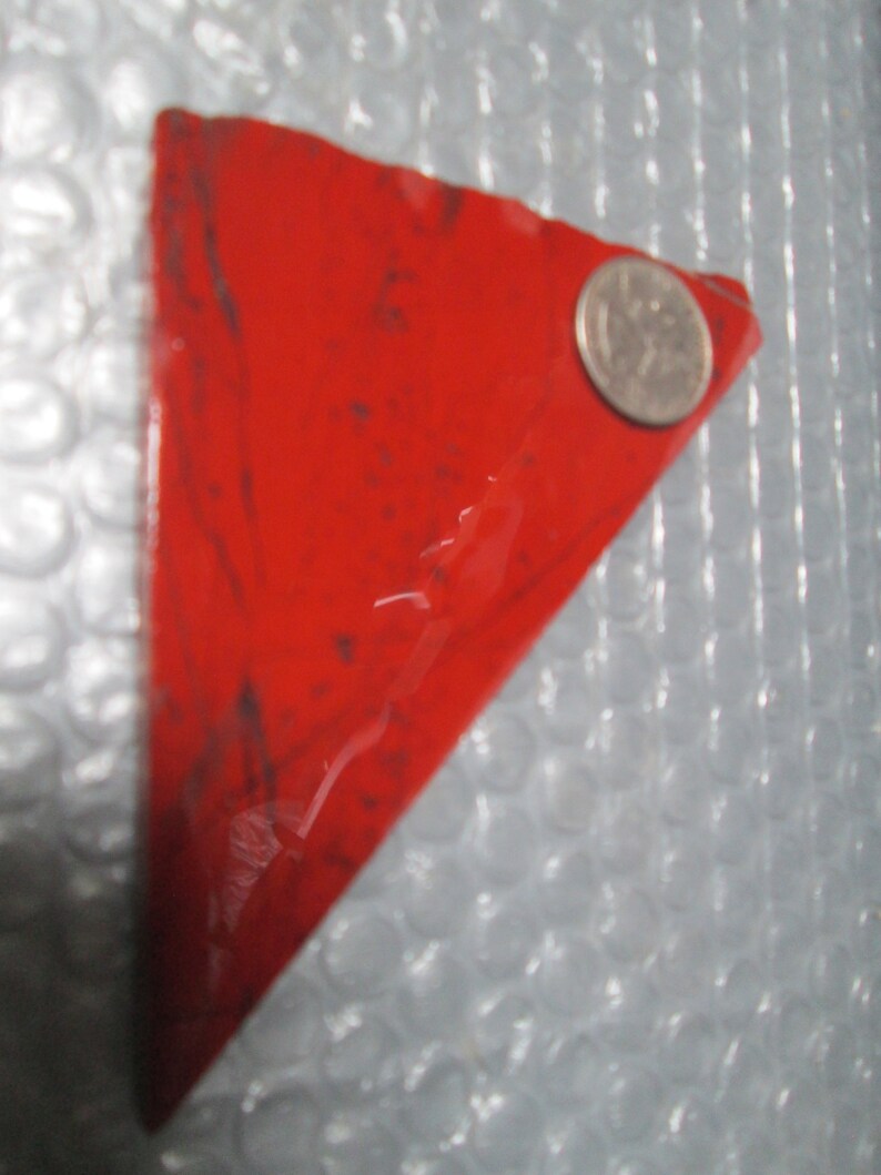 Rough Un-Polished Red Jasper Triamgle Sheped Cabbing Slab 5 x 3 x 14 Inch