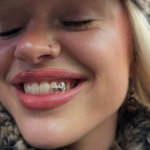 Star Shape & Plain Cap — Handmade Custom Personalised Fit Grillz in Sterling Silver or Gold | Any Teeth! Free Mould Kit Included!