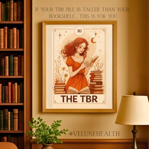 Die TBR Tarotkarte Kunstdruck | Bücherwurm Wandkunst | Boho Lesezeichen Poster | Buchliebhaber Geschenk | To Be Lesestapel | Witchy Literarisches Dekor | BookTok