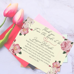 Modèle de carte de remerciement floral shower nuptiale, cadeau de douche nuptiale imprimable, fleurs roses blush, carte de correspondance pliée, texte modifiable