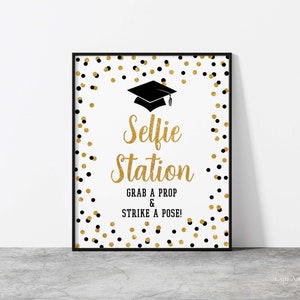Selfie Station Graduation Party Sign, Black & Gold Glitter Confetti Grad Party Sign, 2 Sizes, INSTANT DOWNLOAD, BLK00